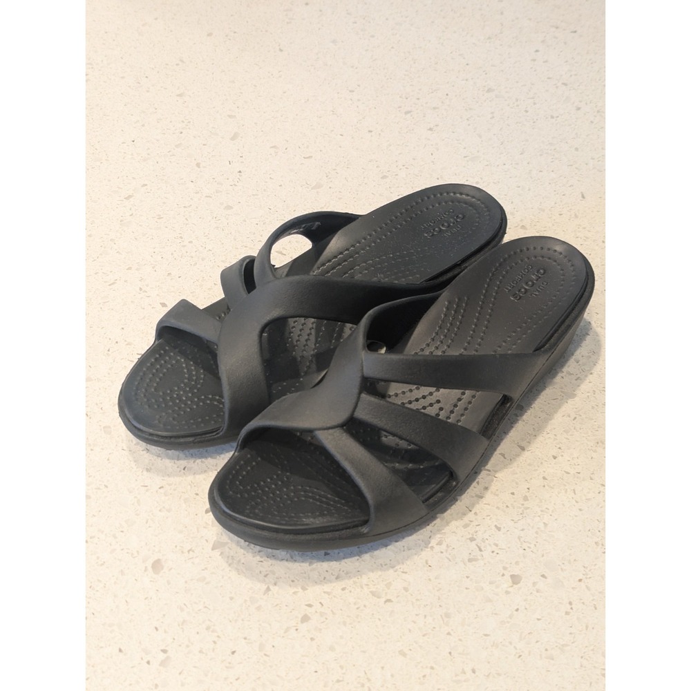 Crocs Sanrah Strappy Low Wedge Sandals Black Slip On Comfort Women's‎ Size 10